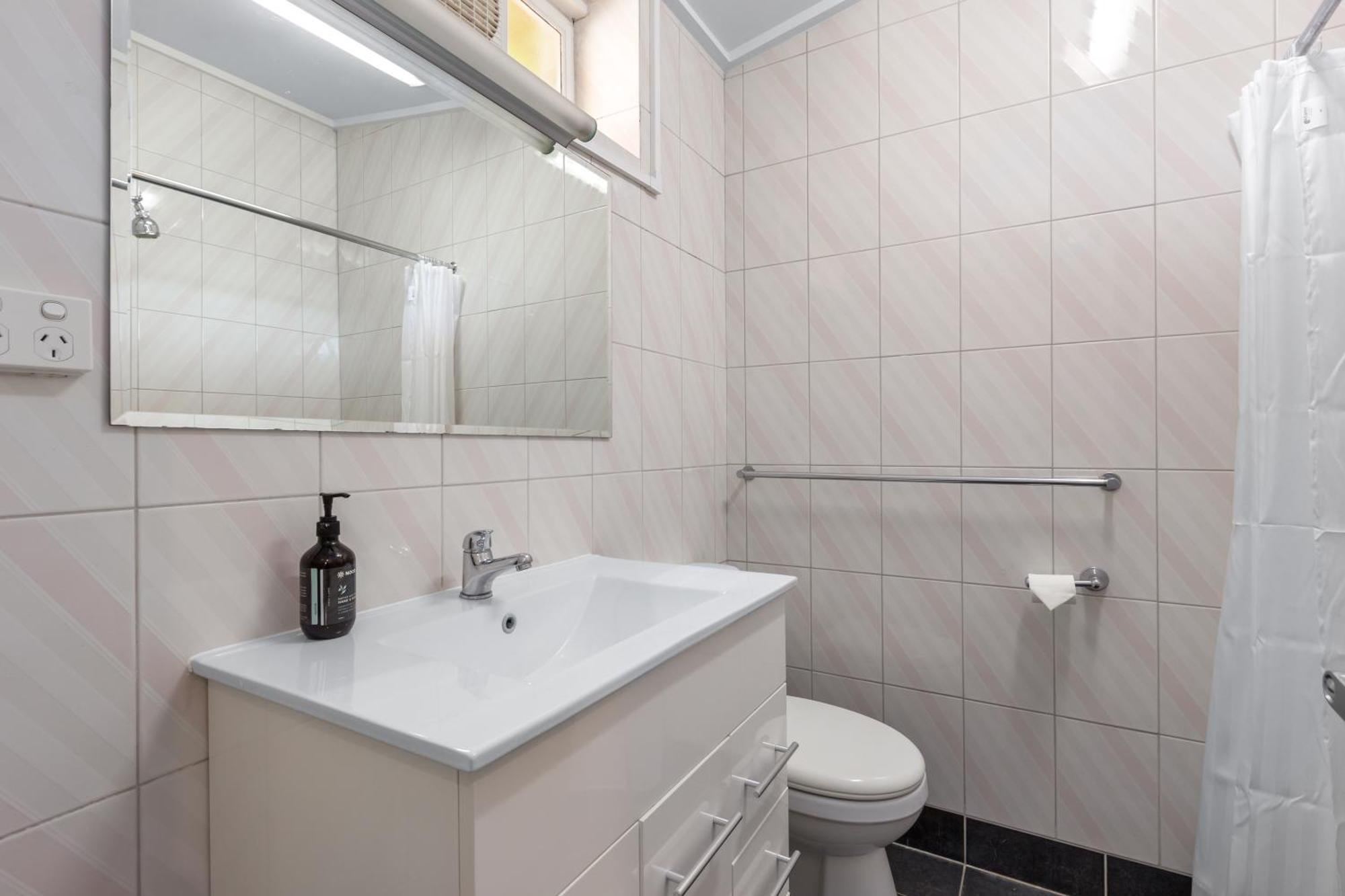 Econo Lodge East Аделаида Номер фото