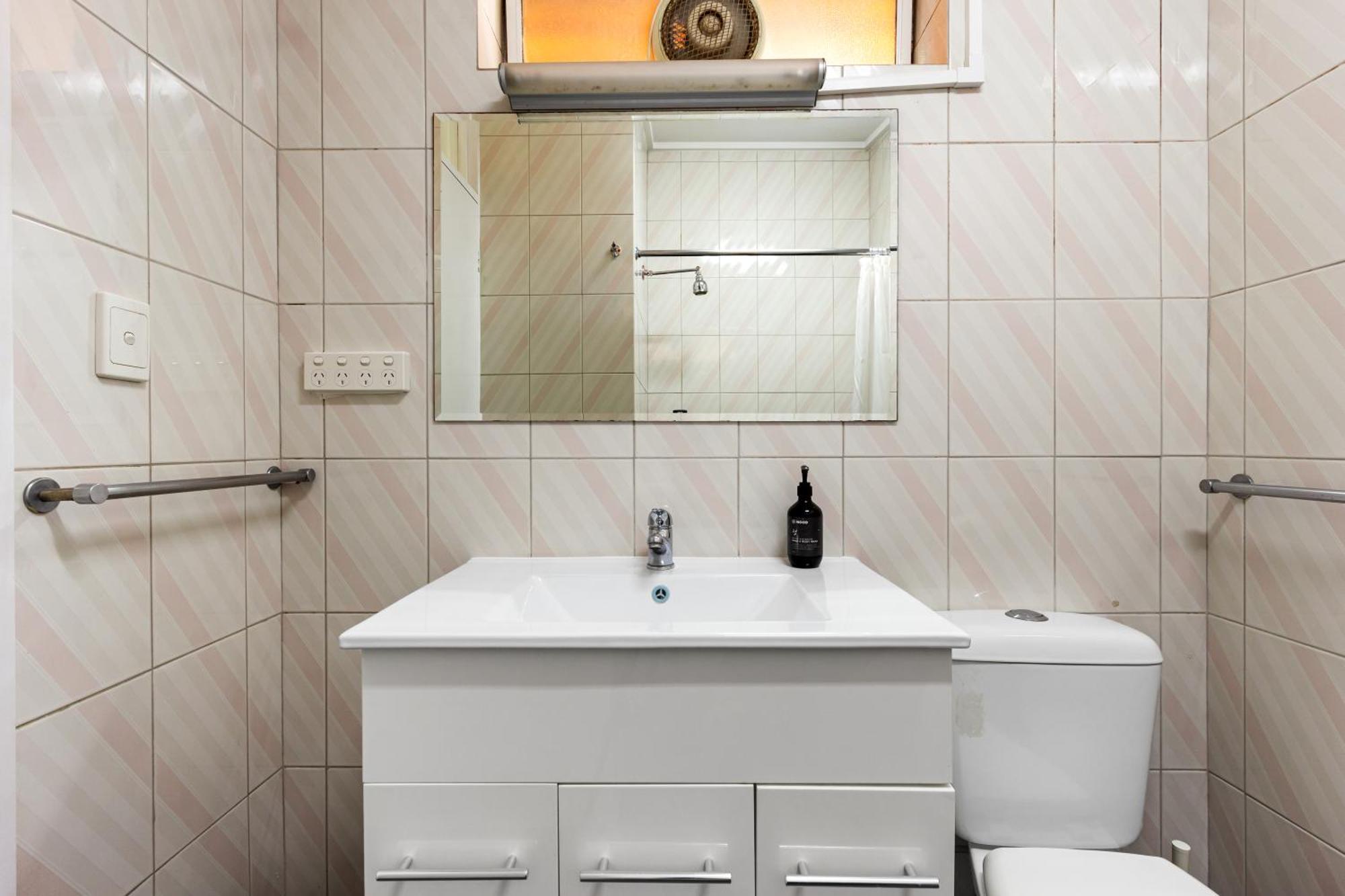 Econo Lodge East Аделаида Номер фото